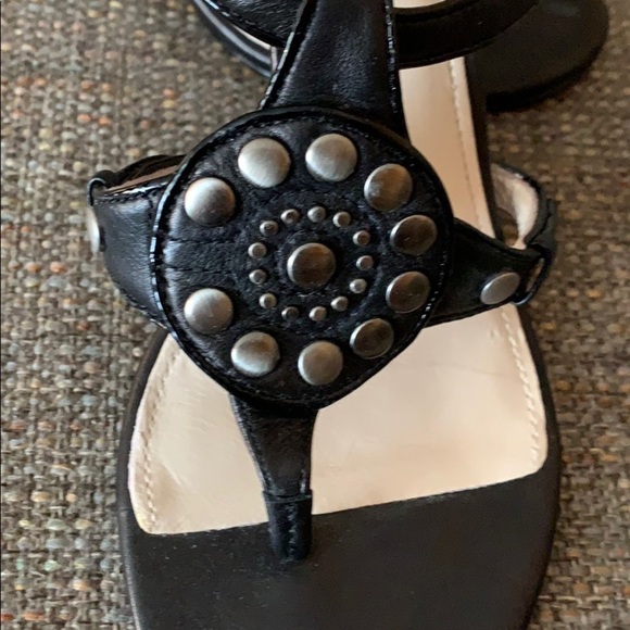 Gently Loved Coach Harper Studded Leather Heel - Picture 2 of 6